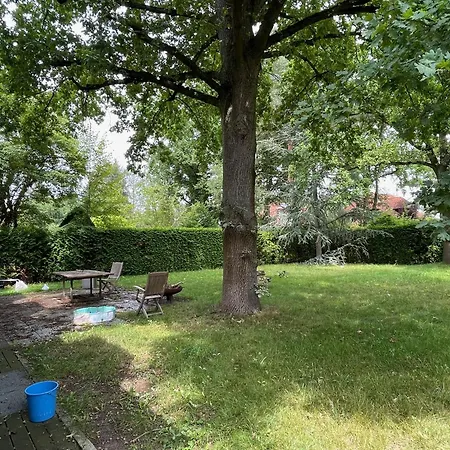 Kleinmachnow Schlafzimmer Mit Eigenem Bad Apartment Exterior photo